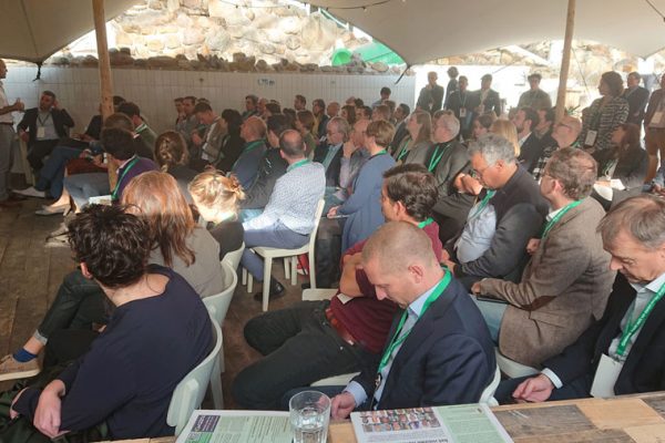 tropicana-cirkelstad-bijeenkomst tropicana-cirkelstad-bijeenkomst